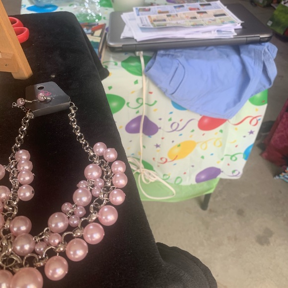 Paparazzi jewelry $12, Avon products - Picture 7 of 16